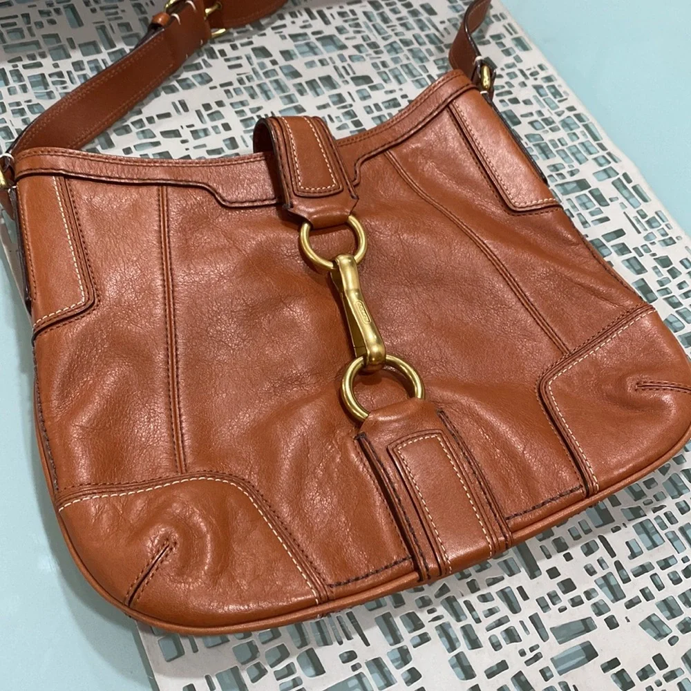 Coach leather shoulder Hampton bag - Picture 12 of 13